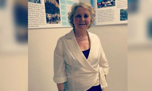 La Cronista Oficial de la Villa