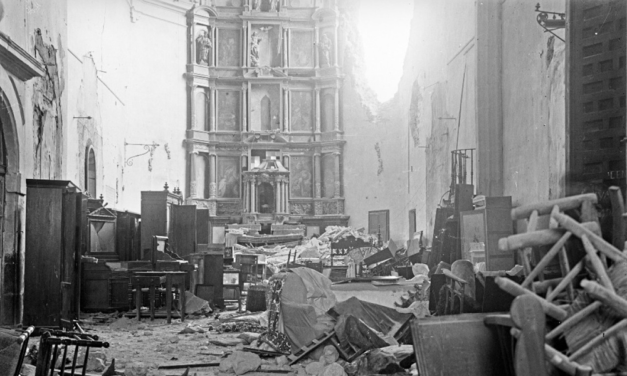 El antiguo retablo de la parroquia del pueblo