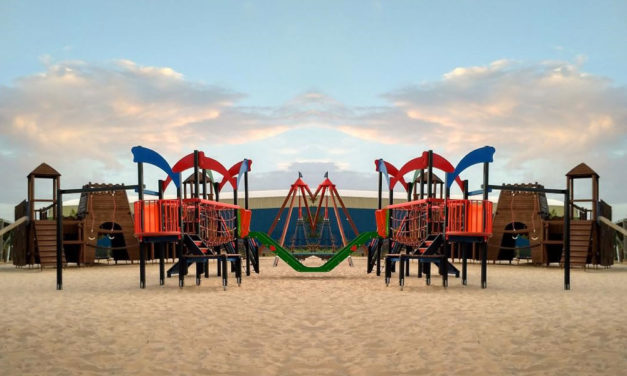 Piscinas llenas, parques vacíos