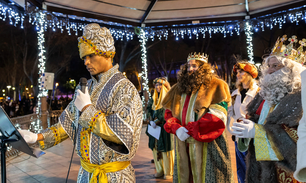 Sus Majestades, en camino