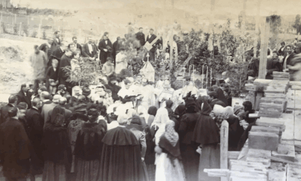 La primera piedra del Carmen